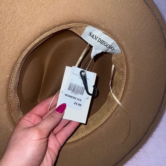 Cowboy Hat with Bling Rim - Picture 2 of 2